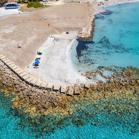 Rustico Porto Pino 30 Mt Dalla Spiaggia المظهر الخارجي الصورة